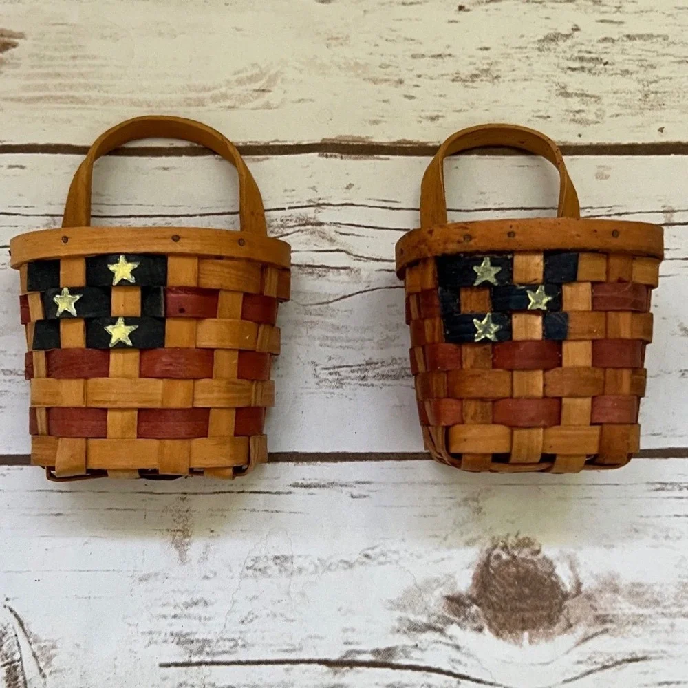 Boyds Collection Baskets Americana Patriotic Star Miniature Set of 2 OS